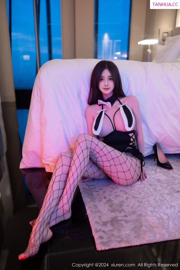   [XiuRen]高清写真图 2024.06.21 No.8736 奶喵喵 妩媚丰腴第61张图片